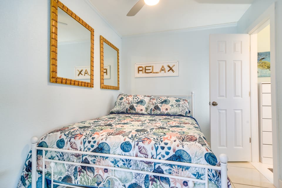 Florida Unit Steps From Indian Rocks Beach Access! Apartment in Indian Rocks Beach