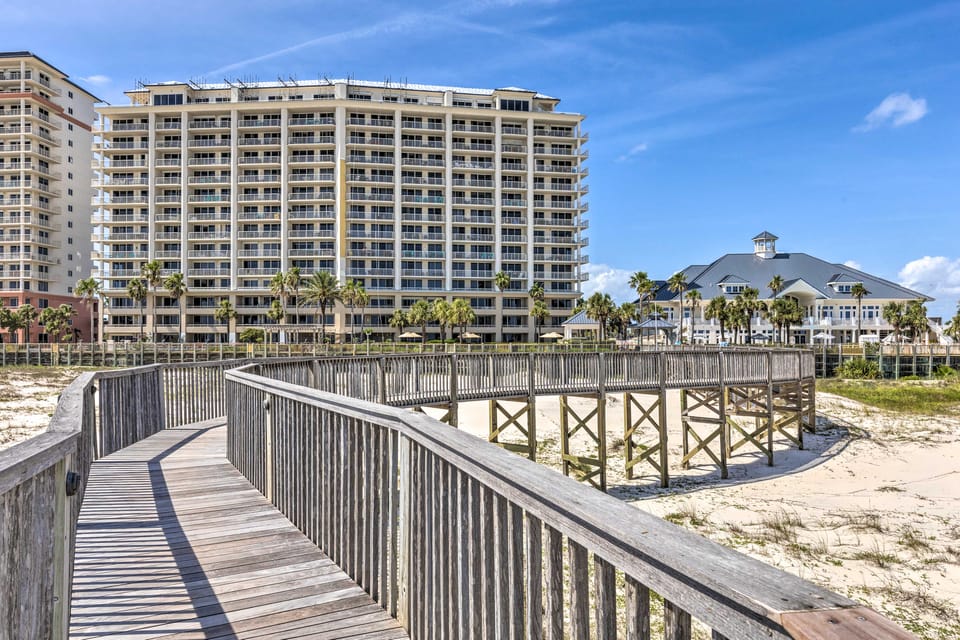 Gulf Shores Condo w/ Ocean Views & Beach Access! Apartment in Alabama