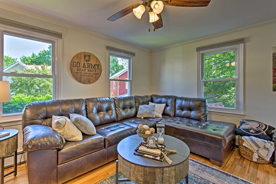 Updated Home w/ Patio Half Mile to West Point House in Highland Falls