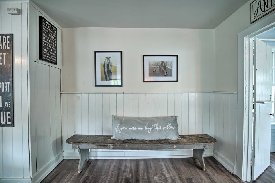 Romantic Country Apt by Lake Erie & Wineries! Apartment in Westfield