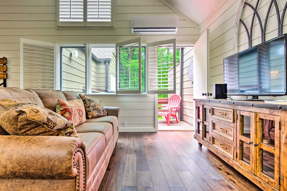 Elegant Sapphire Valley Studio w/ Resort Amenities Apartment in Tennessee