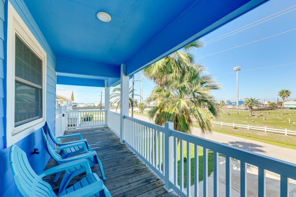 Private Pool & Furnished Deck: Port Aransas Home! House in Port Aransas