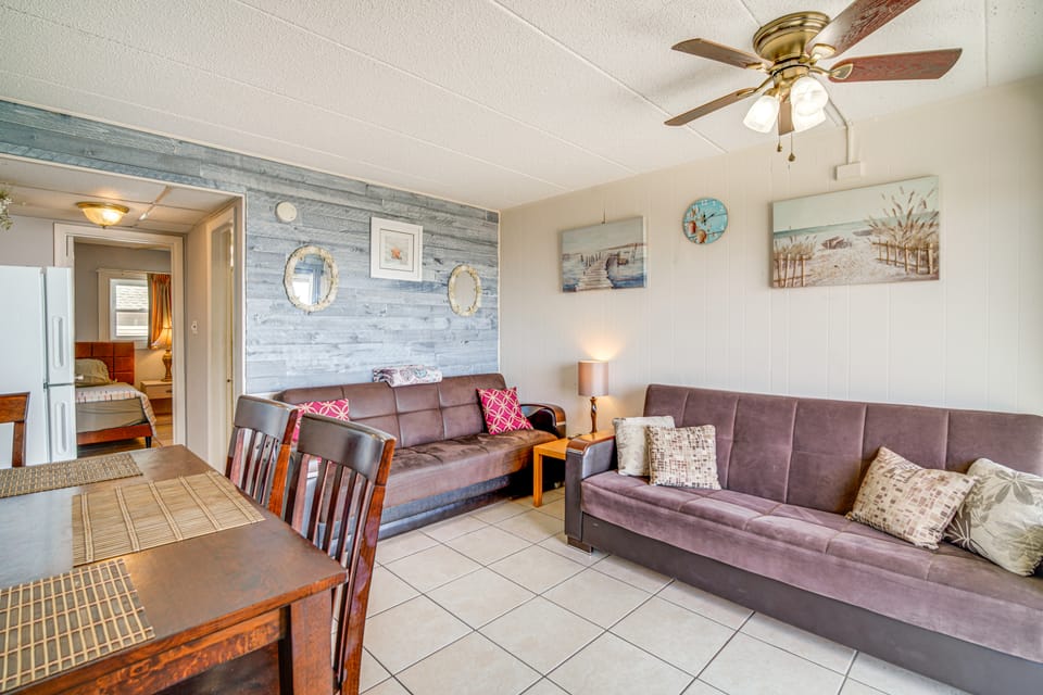 Sun-Soaked Wildwood Getaway, 6 Mi to Cape May! Apartment in Wildwood Crest