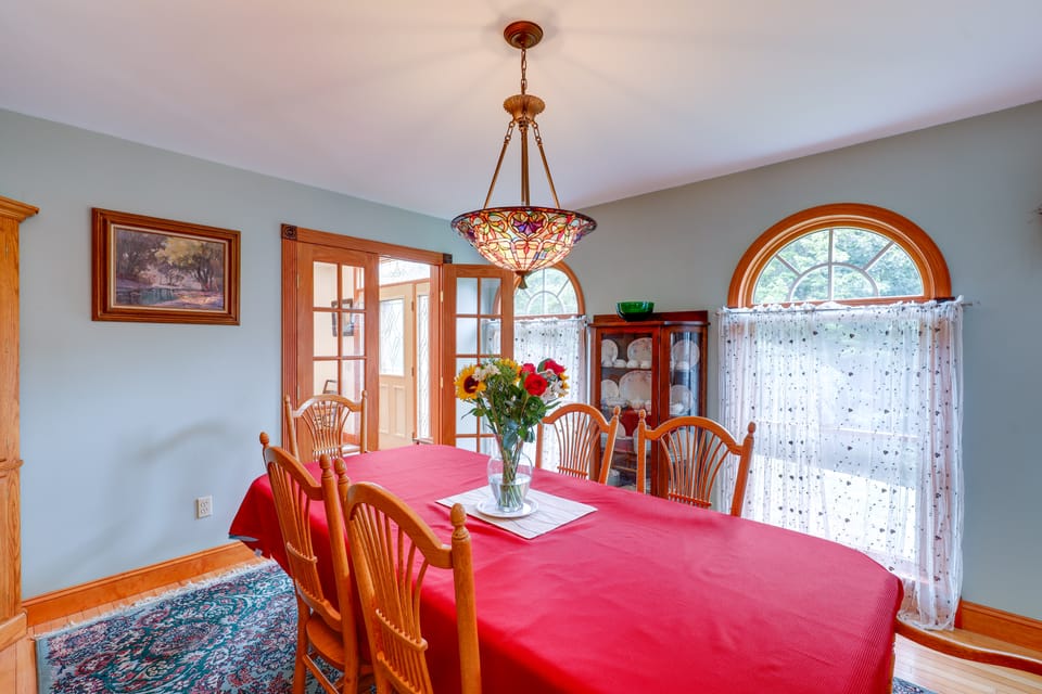 Upper Valley Retreat on 15 Acres Near Dartmouth House in Vermont