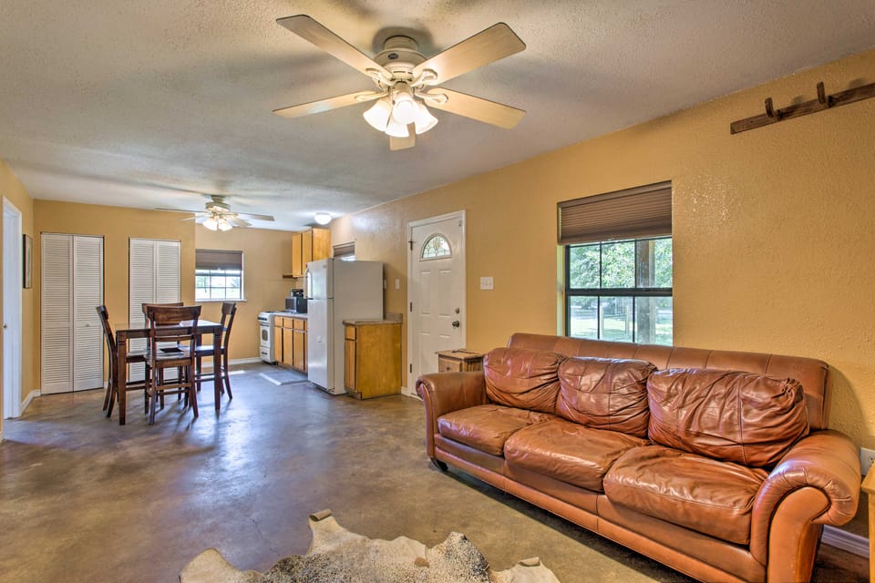 Texas Countryside Retreat on 130 Acres! House in Texas