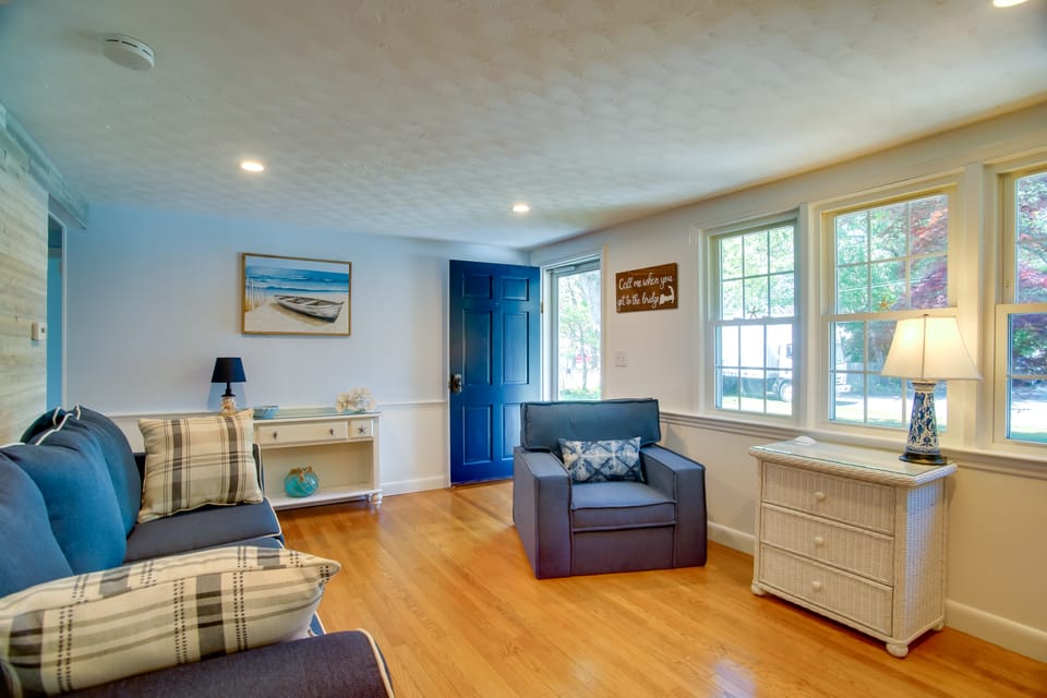 < 1 Mi to Beaches: Cape Cod Bungalow w/ Fire Pit! House in West Yarmouth