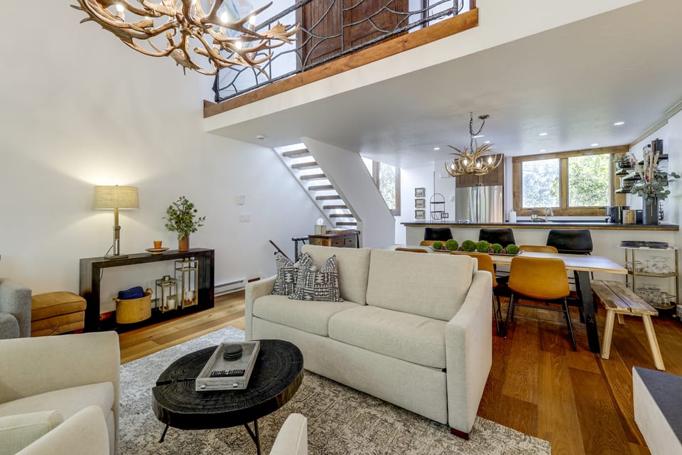 Newly Renovated Vail Home - Walk to Booth Falls Tr Apartment in Vail