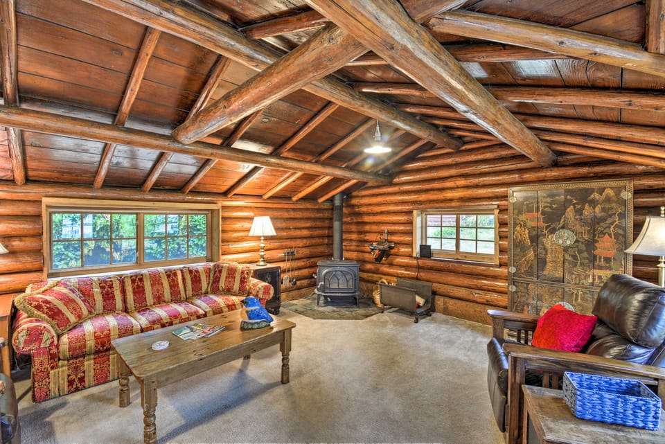 Wheelchair-Accessible Belfair Cabin w/ Patio! House in Hood Canal