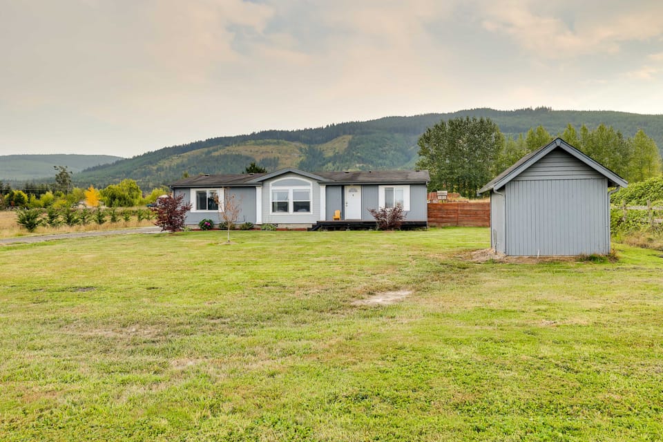 Serene Sequim Retreat w/ Deck: Pets Welcome! House in Washington