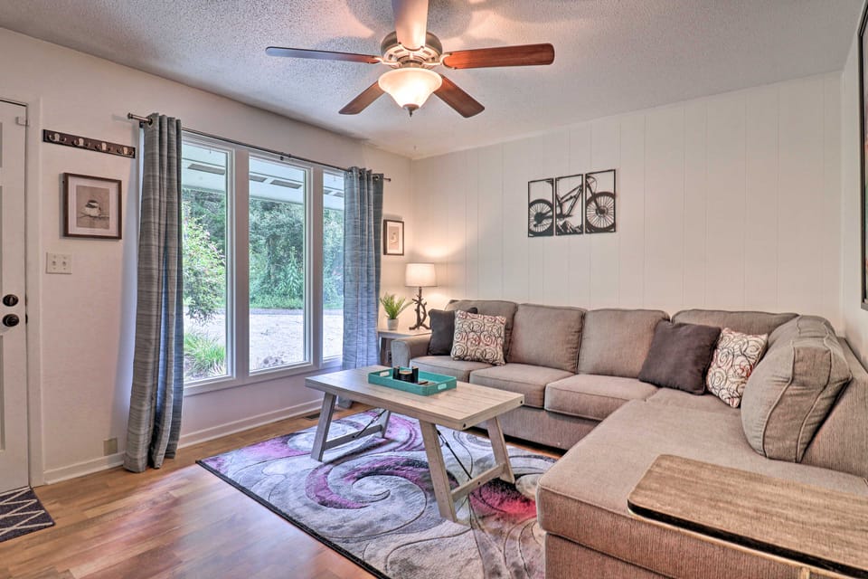 Peaceful Pisgah Forest Cottage w/ Fire Pit! Cottage in Tennessee