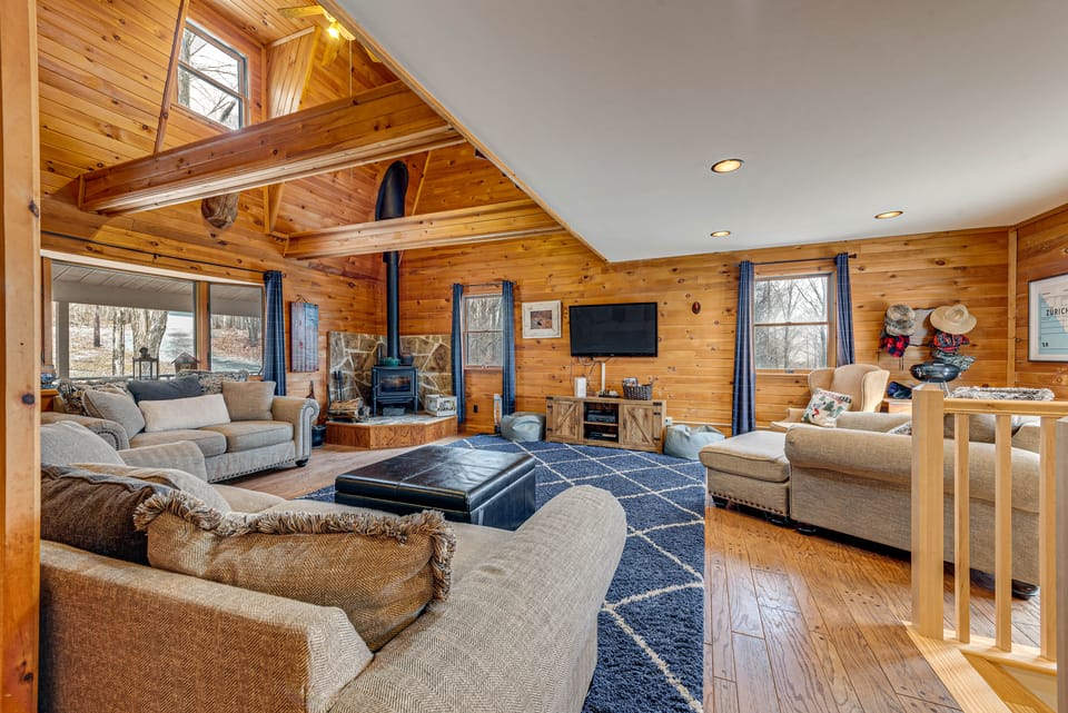 2 Mi to Elk Mountain: Poconos Escape on 11 Acres! House in Clifford