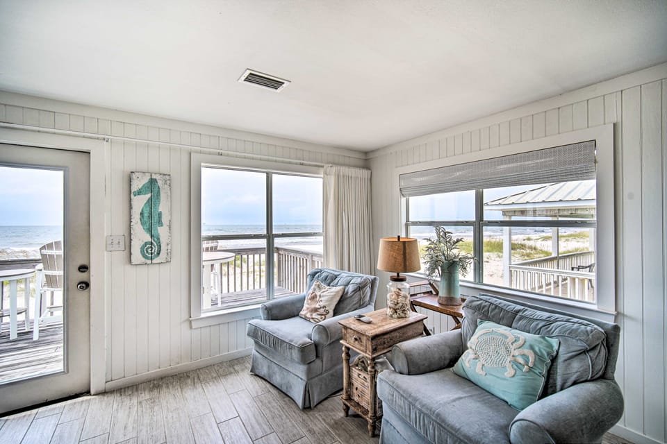 Sunny Gulf Shores Haven, 3 Mi to Fort Morgan! Cottage in Alabama