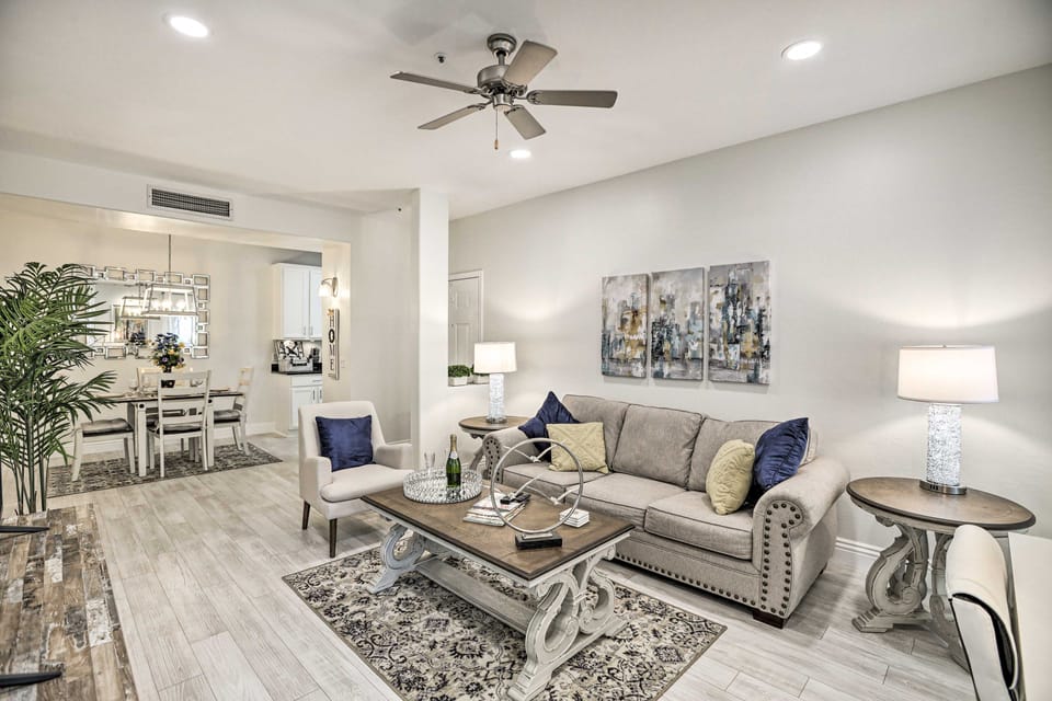 Bright Scottsdale Condo w/ Patio: 8 Mi to Old Town Apartment in Scottsdale
