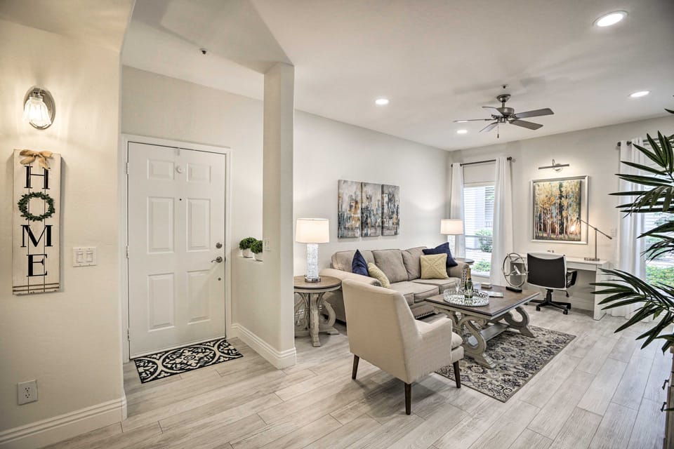 Bright Scottsdale Condo w/ Patio: 8 Mi to Old Town Apartment in Scottsdale