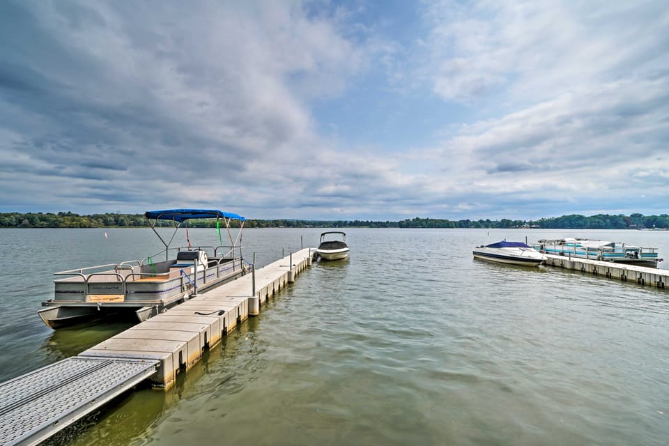 Boat & Ski: Home on Edinboro Lake w/ Grill! House in Edinboro