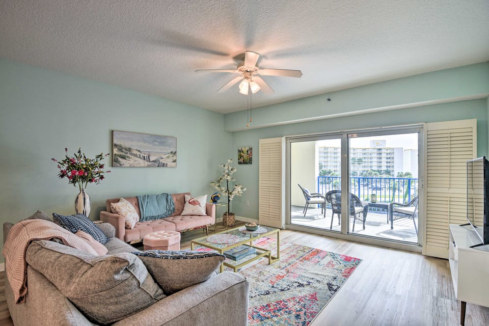 Walk to Ocean: Condo w/ Pool in New Smyrna Beach Apartment in Florida