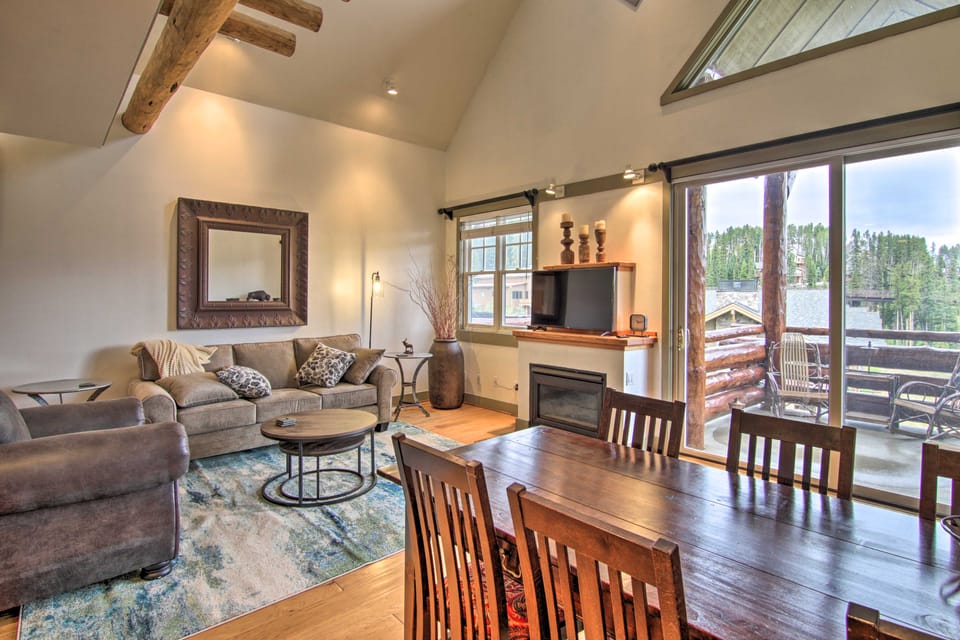 Steps to Moonlight Basin: Scenic Mtn Retreat! Apartment in Big Sky