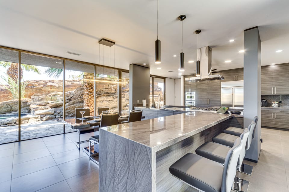 Palm Springs Retreat w/ Private Pool & Jacuzzi House in Palm Springs