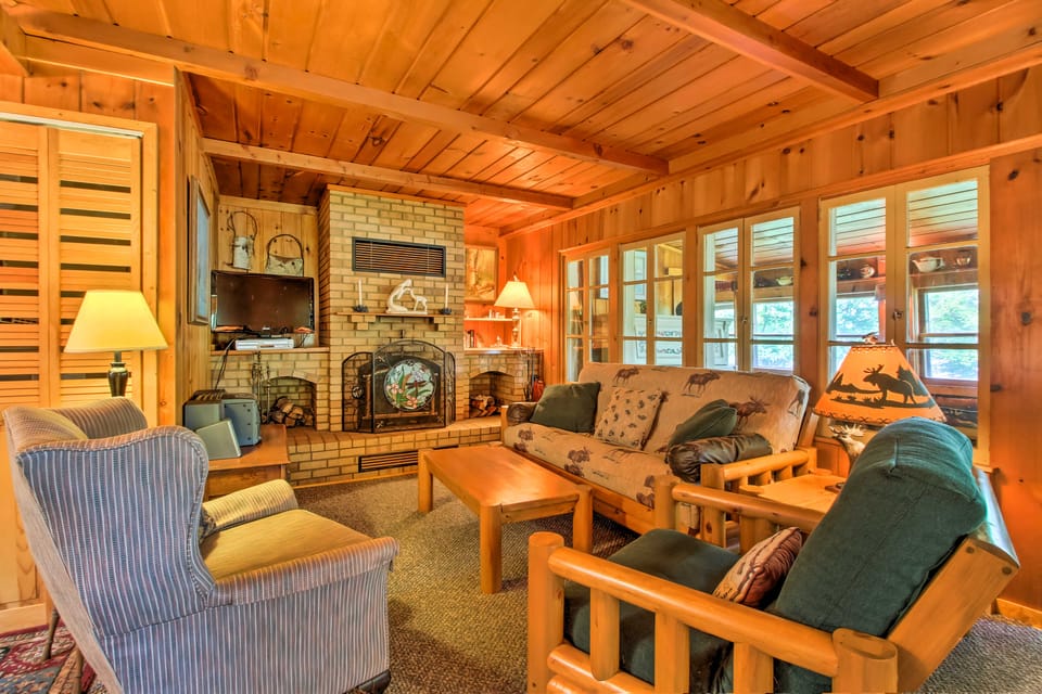 ‘Wilderness Acres’  Retreat on Bear Lake! House in Minnesota