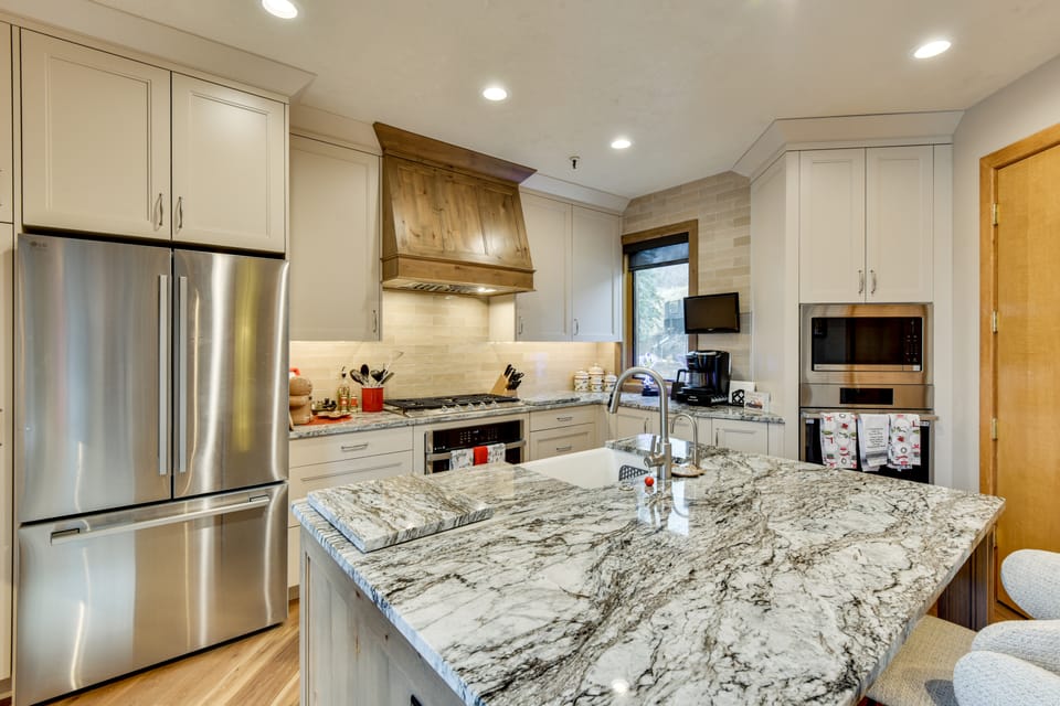 Beautiful Remodeled Mountain Home in Deer Valley! Apartment in Park City