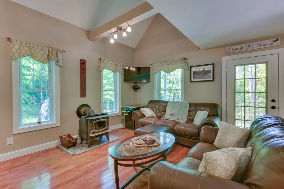 Game Room & Hot Tub: Old Forge Home! House in Old Forge