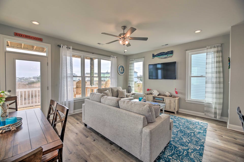 'The Tipsy Flamingo' ~ Incredible Salt Marsh Views House in Atlantic Beach