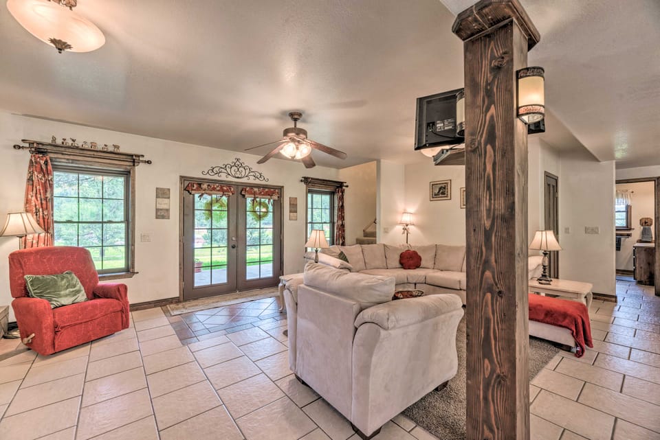 ‘Valley’ Cloudcroft Hideaway < 8 Mi to Town! House in New Mexico