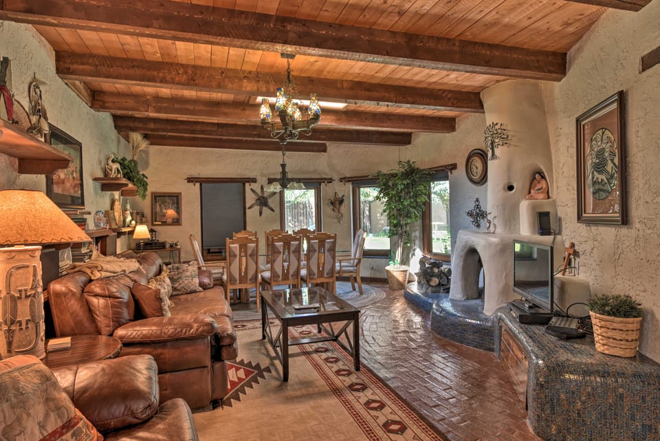 ‘Riverheart Retreat’ - One-of-a-Kind Villa! Villa in Park County