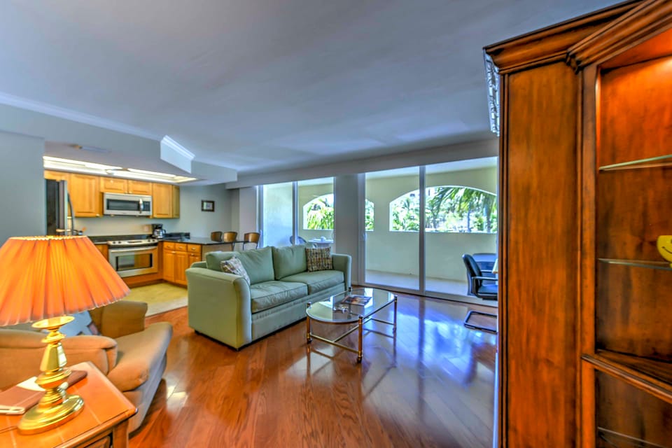 Marco Island Condo w/ Patio: Steps to Beach Access Apartment in Marco Island
