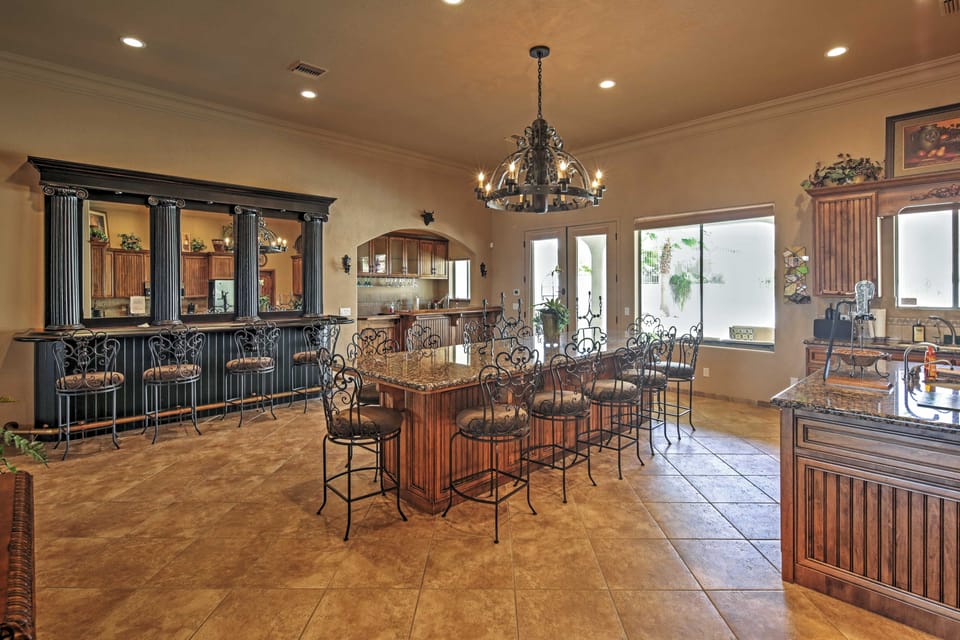 < 2 Mi to Lake Havasu: Spacious Home w/ Patio! House in Lake Havasu City
