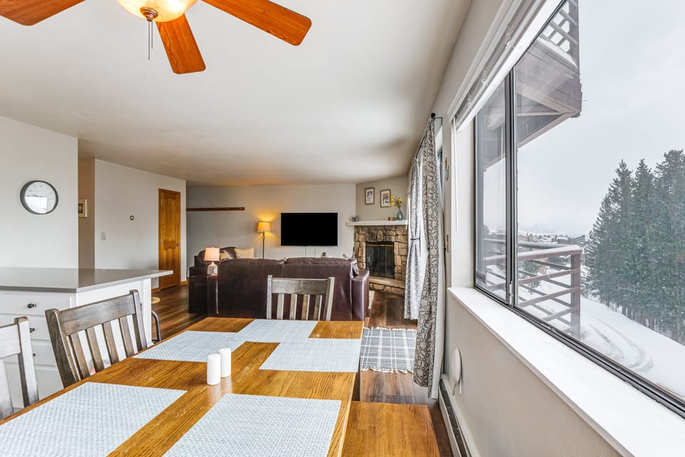 11 Mi to Keystone Resort: Condo in Silverthorne Apartment in Wildernest