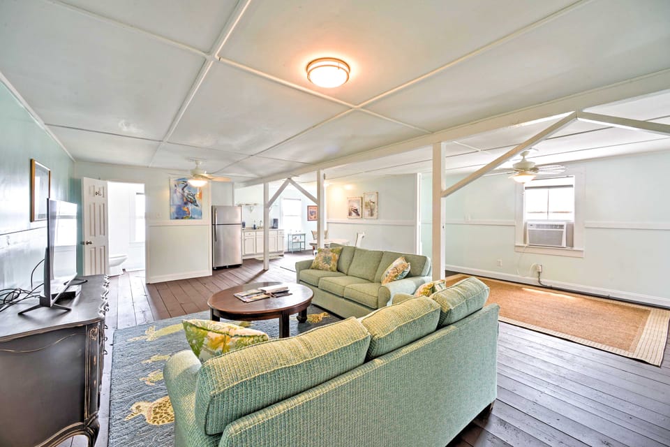 Historic Swansboro Studio w/ Intracoastal View! Apartment in Swansboro