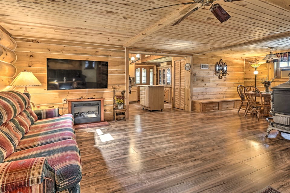 Arkdale Studio Cabin w/ On-Site ATV Trails! Apartment in Wisconsin