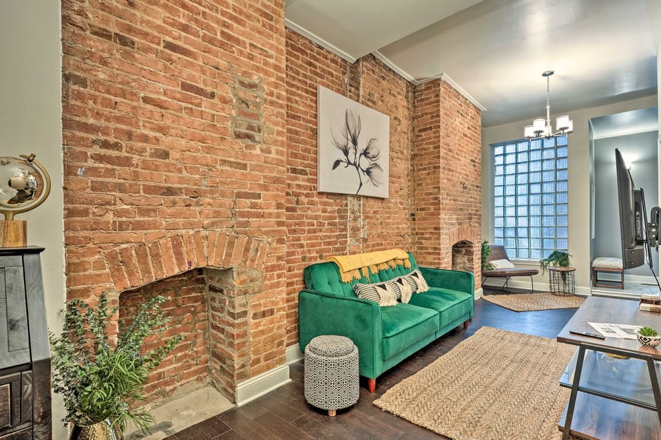 Chic Baltimore Apartment: 2 Mi to Downtown! Apartment in Baltimore
