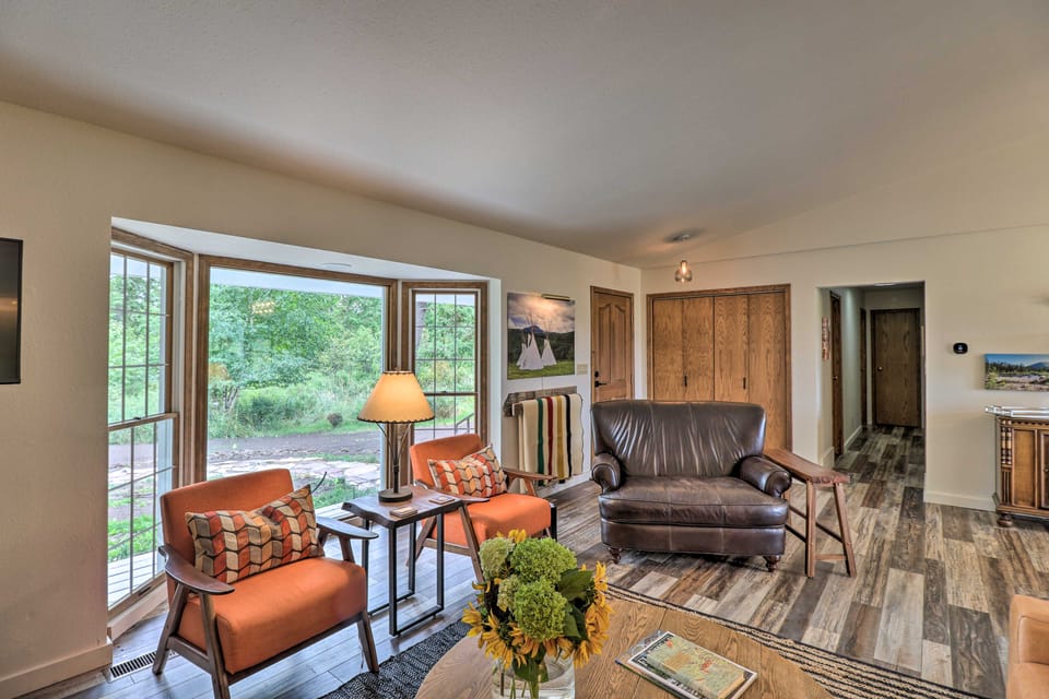 Montana Cottage: Easy Drive to Glacier Nat’l Park! Cottage in Idaho