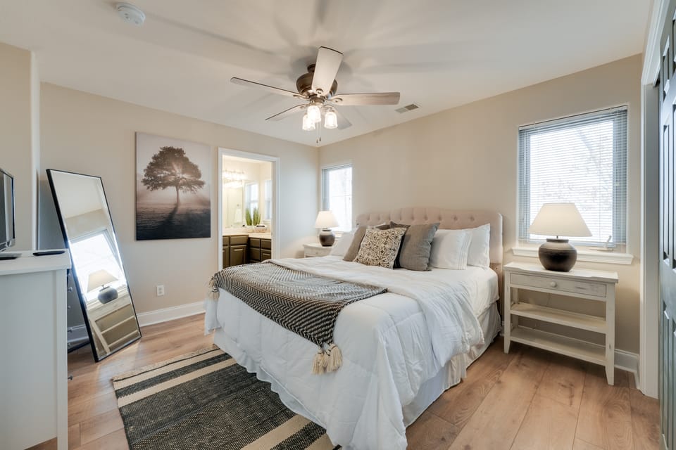Minutes to SDC | 2 BR Family Retreat Apartment in Table Rock Lake