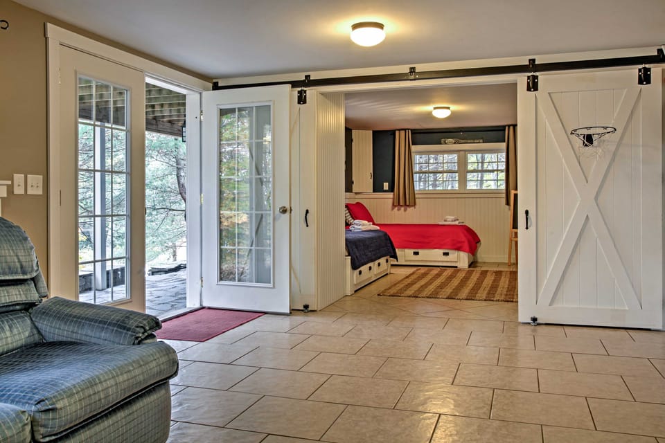 Beautiful Sandy Point Getaway w/ Wraparound Deck! House in Sandy Point