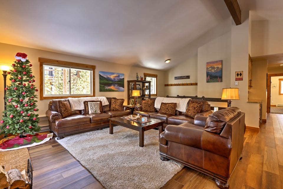 Hot Tub! Family Gem on Snake River in Keystone! House in Keystone