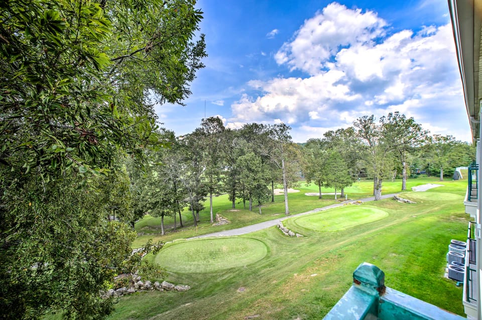 4 Mi to Dtwn & Strip! Branson Unit w/ Resort Perks Apartment in Ozark Mountains