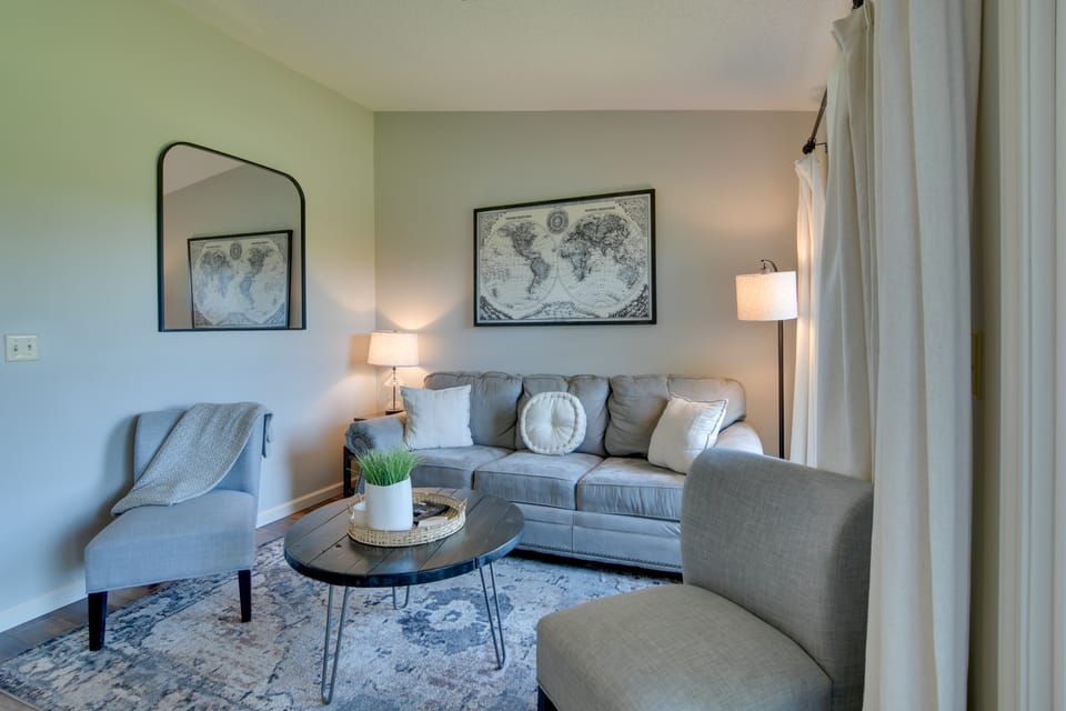 Indoor Pool! Pointe Royale Resort Condo in Branson Apartment in Branson