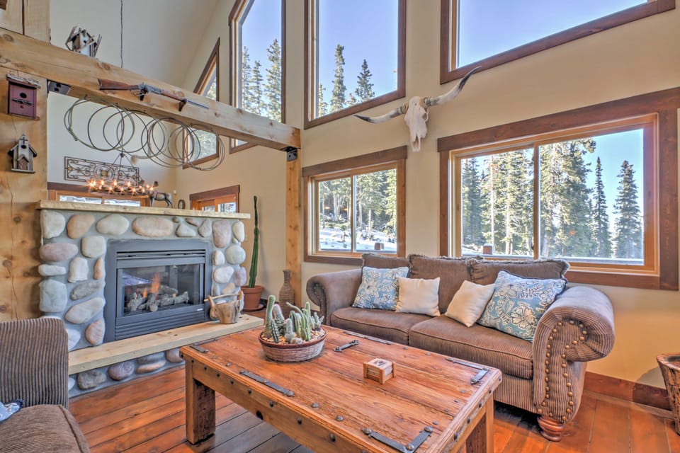 Breckenridge 'Sky Lodge' w/ Hot Tub + Gas Grill! House in Summit County