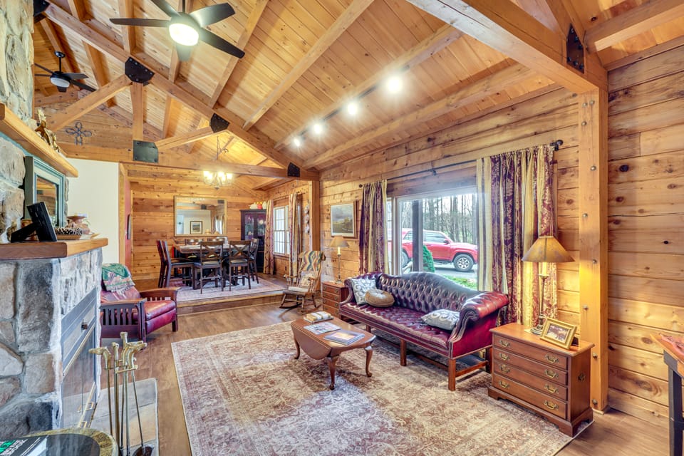 Family Retreat w/ Deck Near Appalachian Trail! House in Shenandoah Valley