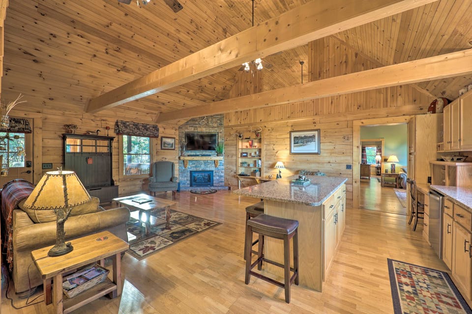 Game Room + Mtn Views! Family Blue Ridge Retreat House in North Carolina