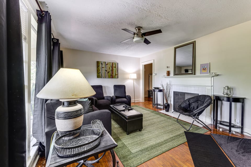 Spacious Retreat, 2 Mi to Tuskegee University House in Alabama