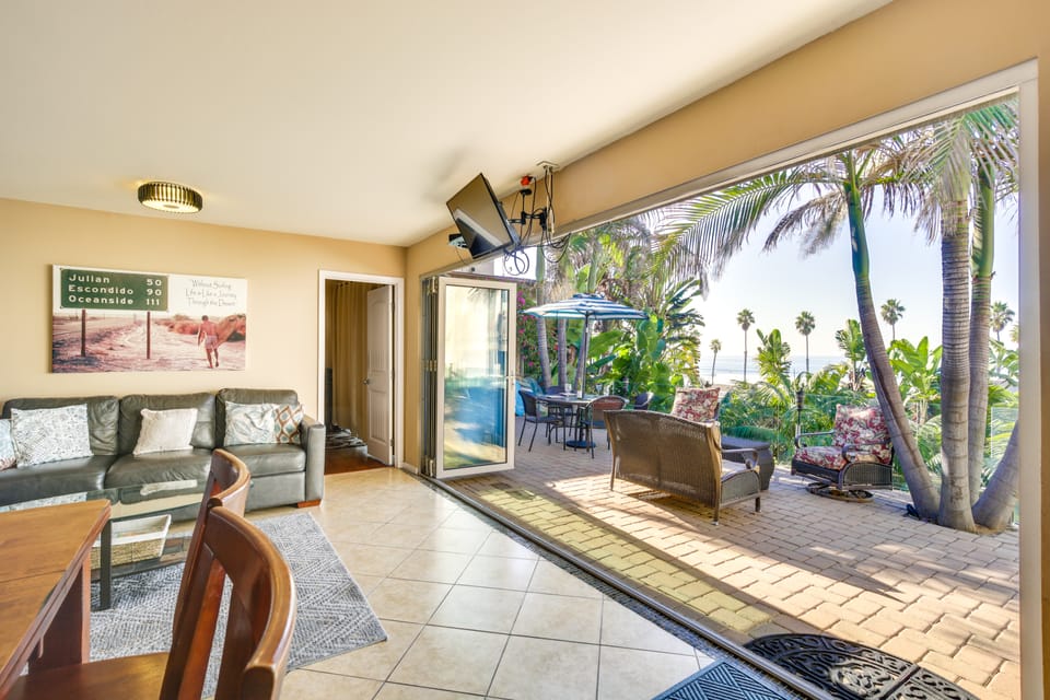 Tropical Oceanside Home w/ Deck, Walk to Beach House in Oceanside