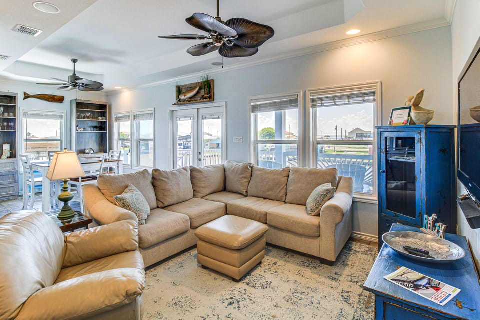 Waterfront Rockport Home w/ Deck & Boat Ramp! House in Texas