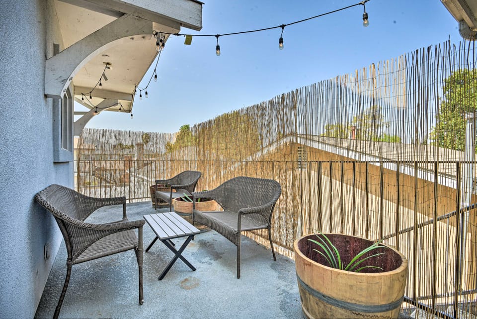 5 Mi to Universal Studios: Family Gem w/ Hot Tub! House in Burbank