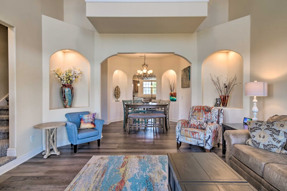 Luxe Mtn-View Condo in Branson w/ Hot Tub Access! Apartment in Indian Point