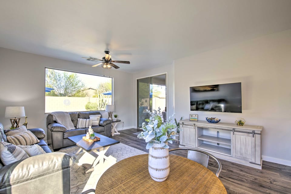 Hike & Golf: Goodyear Retreat w/ Patio + Fire Pit! House in Goodyear
