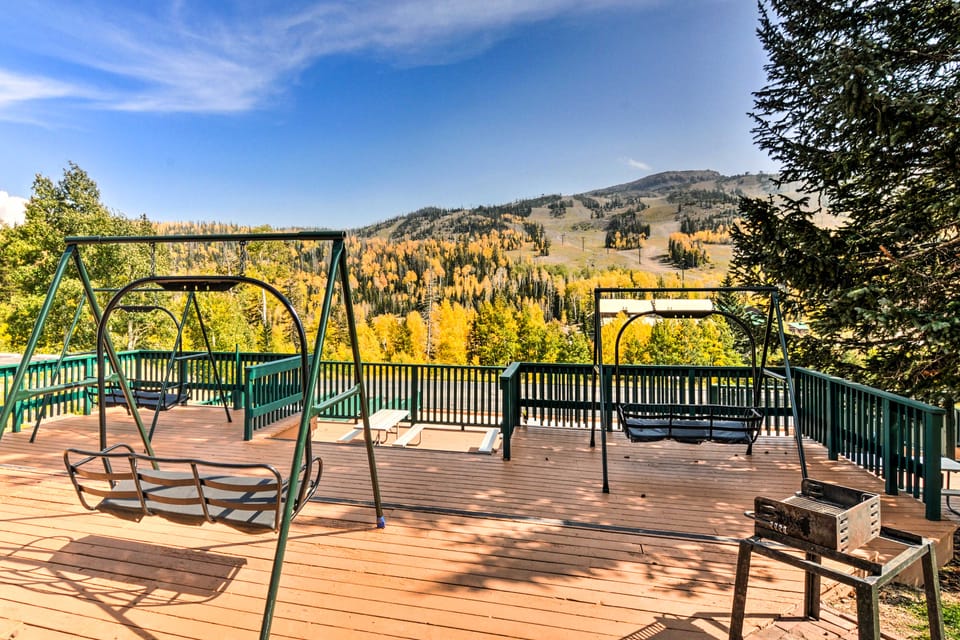 Cozy Studio w/ Fireplace ~ 1 Mi to Ski Resort Apartment in Brian Head